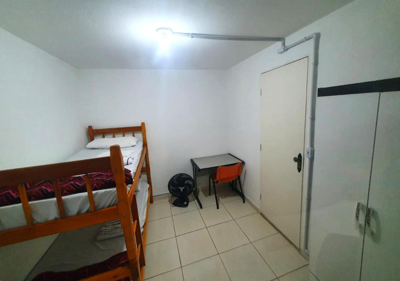 Hostel Airport Rooms Diadema Kültér fotó
