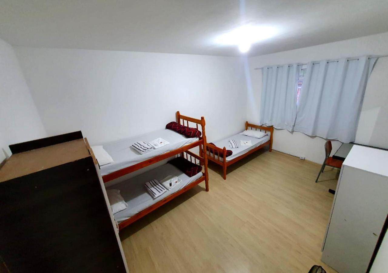 Hostel Airport Rooms Diadema Kültér fotó