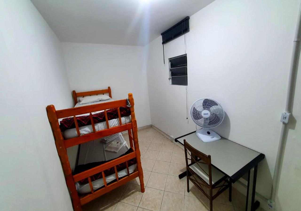 Hostel Airport Rooms Diadema Kültér fotó